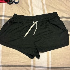 Vuori Halo Performance Shorts